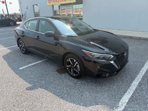 Used 2025 Nissan Sentra SV w/ All-Weather Package FWD image 2