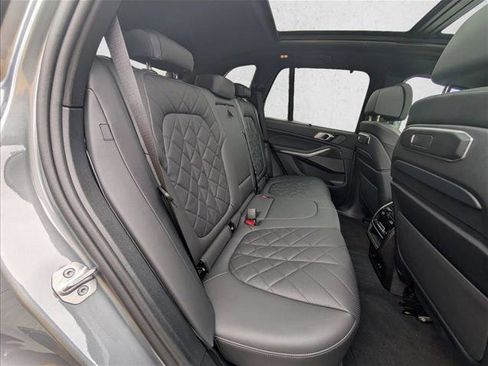 Used 2025 BMW X5 M60i AWD/4WD image 22