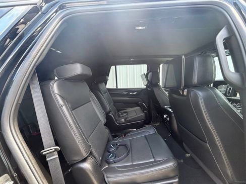 Used 2024 GMC Yukon Denali w/ Denali Reserve Package AWD/4WD image 18