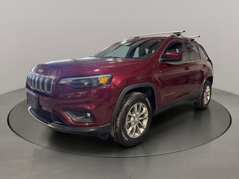 Used 2019 Jeep Cherokee Latitude Plus w/ Cold Weather Group image 3