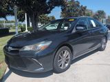Used 2015 Toyota Camry SE image 5