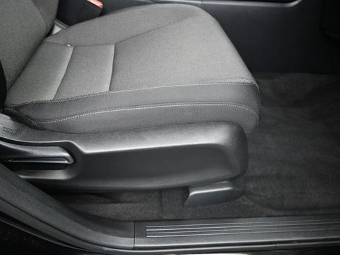 Used 2024 Honda CR-V LX image 11