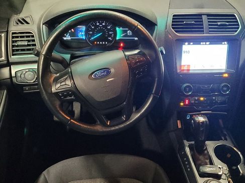Used 2018 Ford Explorer XLT w/ Equipment Group 201A image 22