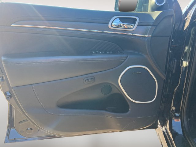 Used 2019 Jeep Grand Cherokee SRT AWD/4WD image 10
