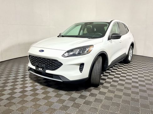 Used 2022 Ford Escape SE image 7