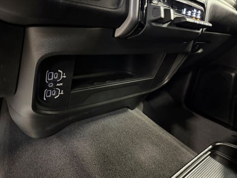 Certified 2025 RAM 2500 Big Horn AWD/4WD image 52