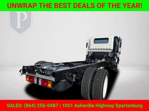 New 2025 Chevrolet Low Cab Forward image 7