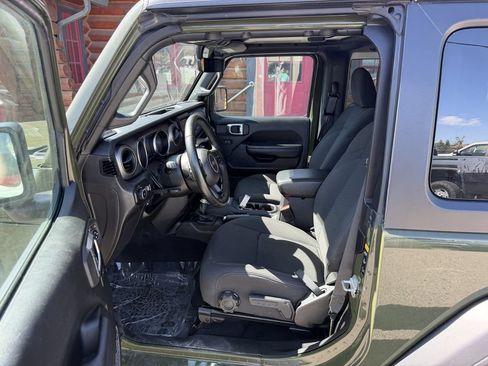Used 2022 Jeep Wrangler Sport AWD/4WD image 7