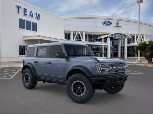 New 2025 Ford Bronco Badlands AWD/4WD image 7