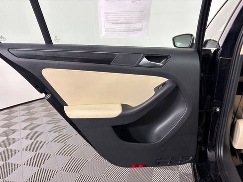 Used 2016 Volkswagen Jetta SEL FWD image 43
