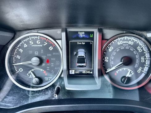 Used 2022 Toyota Tacoma TRD Pro image 24