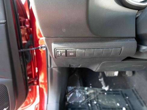 Used 2025 Toyota Corolla SE w/ SE Package image 11