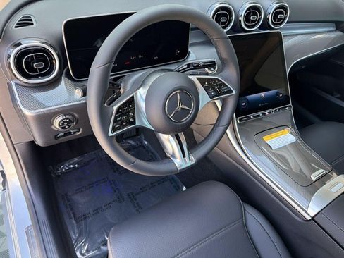 Used 2026 Mercedes-Benz C 300 Sedan image 4