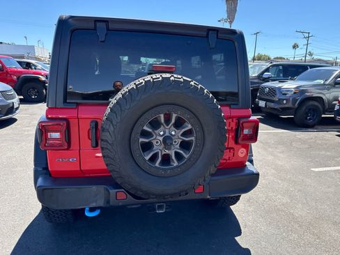 Used 2021 Jeep Wrangler Unlimited Rubicon 4xe w/ Cold Weather Group AWD/4WD image 17