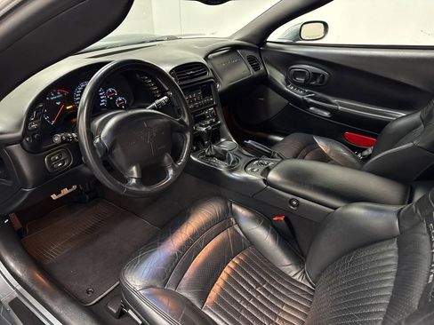 Used 2004 Chevrolet Corvette Coupe w/ Preferred Equipment Group image 6