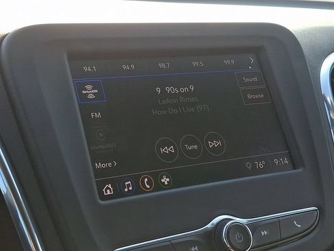 Used 2022 Chevrolet Equinox LT FWD image 16