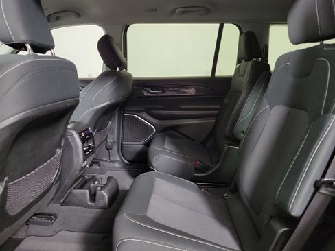 Used 2022 Jeep Grand Cherokee L Laredo w/ Luxury Tech Group I RWD image 23