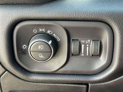 Used 2025 RAM 1500 Big Horn AWD/4WD image 20