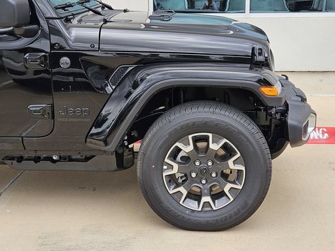New 2026 Jeep Gladiator Sport AWD/4WD image 6