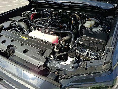 Certified 2024 Toyota Tacoma SR w/ SR Upgrade Package AWD/4WD image 27