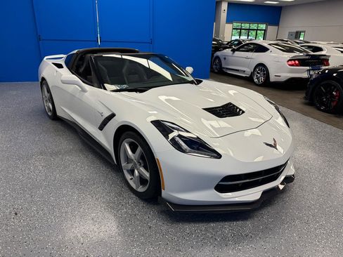 Used 2015 Chevrolet Corvette Stingray Coupe w/ 2LT Preferred Equipment Group RWD image 4