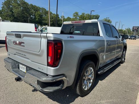 Used 2021 GMC Sierra 1500 SLT w/ SLT Premium Plus Package AWD/4WD image 8
