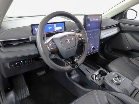 Used 2023 Ford Mustang Mach-E Premium image 27
