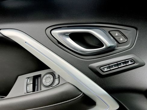 Used 2020 Chevrolet Camaro SS image 20