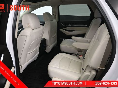 Used 2023 Buick Enclave Essence w/ Experience Buick Package AWD/4WD image 10