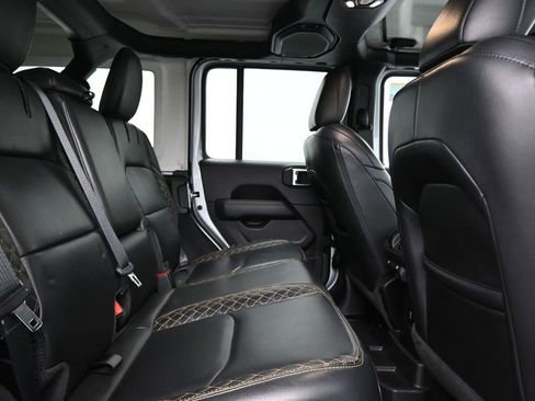 Used 2022 Jeep Wrangler Unlimited Sahara image 17