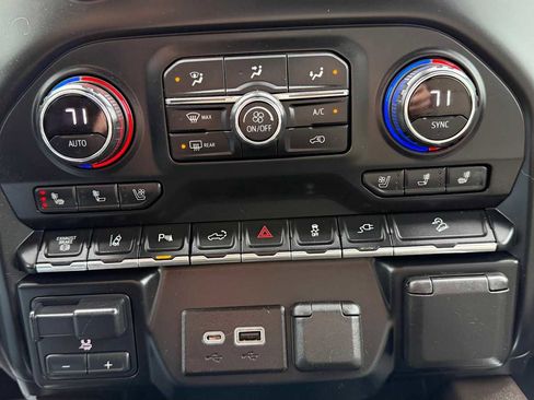 Used 2020 Chevrolet Silverado 2500 LTZ w/ LTZ Premium Package image 23