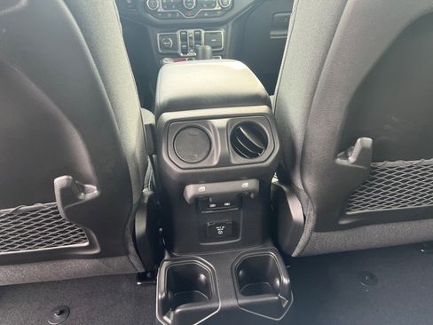 New 2026 Jeep Wrangler Unlimited Rubicon image 15