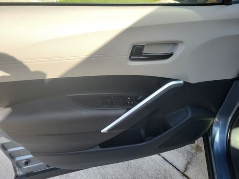 Used 2026 Toyota Corolla Cross LE FWD image 20
