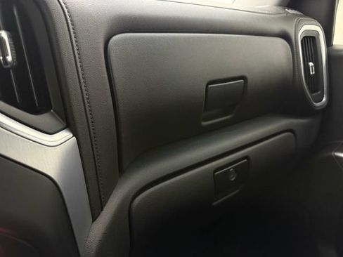 Used 2022 GMC Sierra 1500 SLT RWD image 23