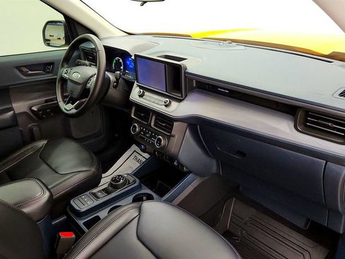 Used 2023 Ford Maverick Lariat w/ Lariat Luxury Package FWD image 24