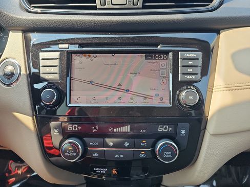 Used 2020 Nissan Rogue SL FWD image 19