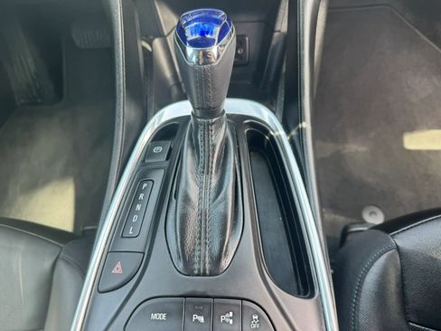 Used 2018 Chevrolet Volt Premier w/ Driver Confidence Package image 30