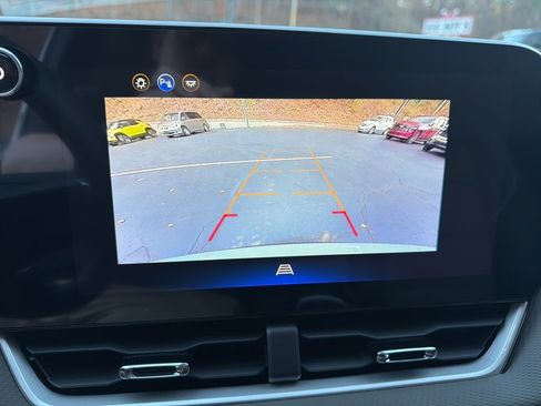 New 2026 Chevrolet Equinox LT image 17