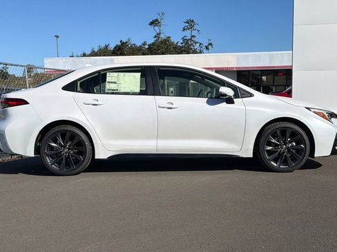 New 2026 Toyota Corolla XSE image 4