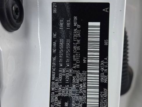 Used 2021 Toyota Sequoia Platinum image 50