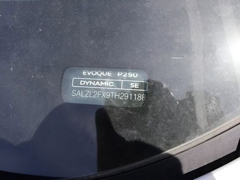New 2026 Land Rover Range Rover Evoque Dynamic SE AWD/4WD image 19