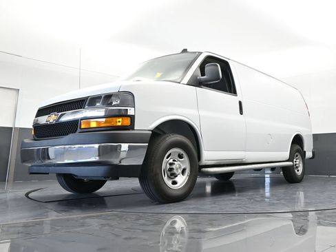Used 2024 Chevrolet Express 2500 w/ Driver Convenience Package image 47