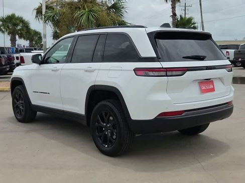 New 2026 Jeep Grand Cherokee Altitude RWD image 6