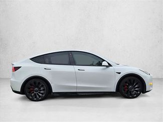 Used 2022 Tesla Model Y Performance AWD/4WD video 4