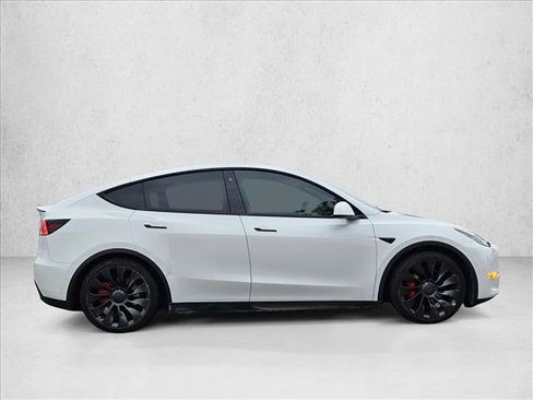 Used 2022 Tesla Model Y Performance AWD/4WD image 4