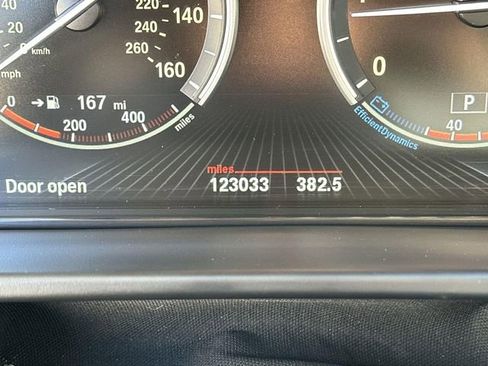 Used 2014 BMW X5 xDrive35d image 11