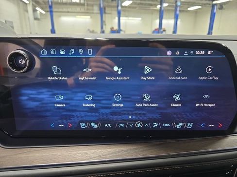 New 2026 Chevrolet Suburban High Country AWD/4WD image 24