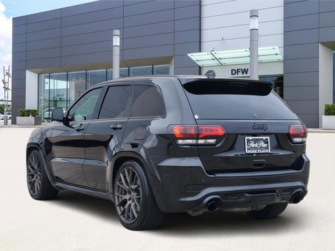 Used 2017 Jeep Grand Cherokee SRT image 4