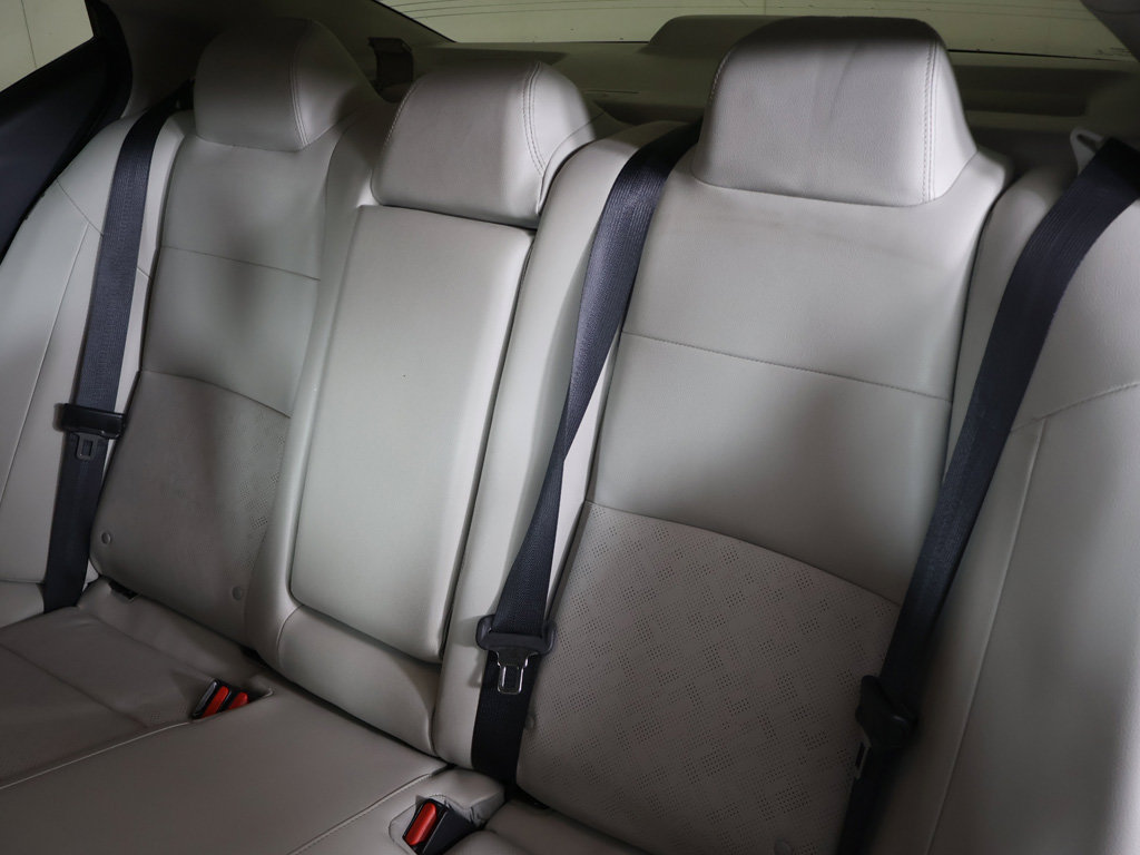 Used 2025 Nissan Altima 2.5 SL FWD image 33
