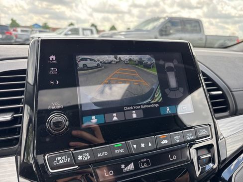 Used 2024 Honda Odyssey Elite image 25